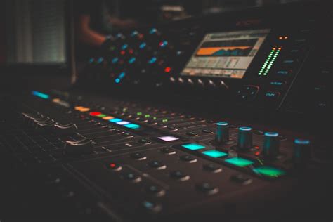 Tips For Finding The Best Sound Engineering Schools - Soundideaz