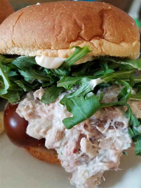 [Homemade] Leftover grilled ahi tuna turned into tuna salad sandwich ...