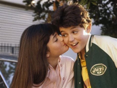 Kevin Arnold & Winnie Cooper (The Wonder years) | Fred savage, Wonder ...