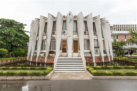 The Battle Is on to Save Cambodia's 'New Khmer Architecture' Legacy - Saigoneer