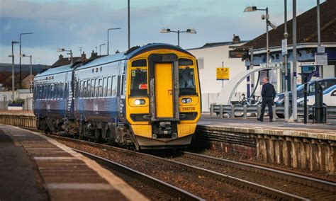 Trains between Dundee and Aberdeen disrupted until end of day