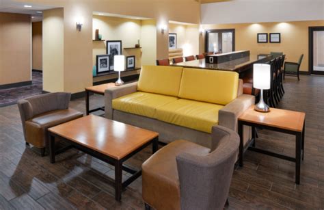 Hampton Inn and Suites Kingman Hotel : Price, photos and reviews