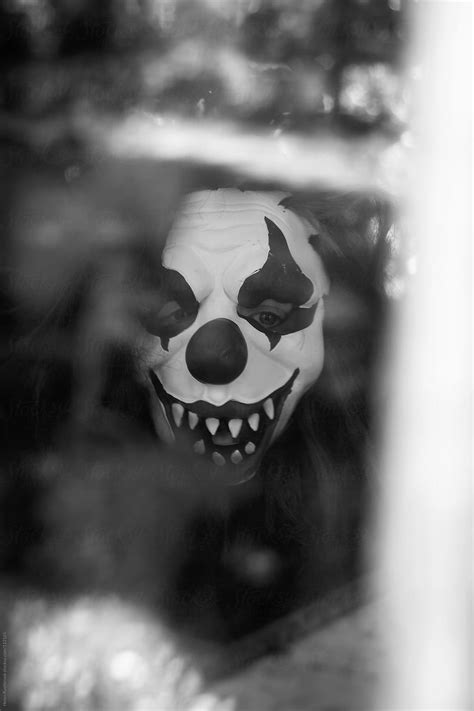 «Black And White Images Of A Creepy Clown.» del colaborador de Stocksy «Helen Rushbrook» - Stocksy