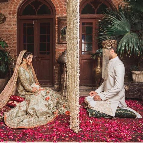 Dreamy Walima Ceremony With Royal Decor & Princessy Bridal Look | Nikah ceremony, Asian wedding ...