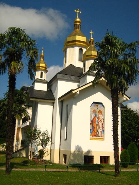 Le recteur du Sanctuaire de Lourdes sur la présence des Ukrainiens dans le Sanctuaire à l ...