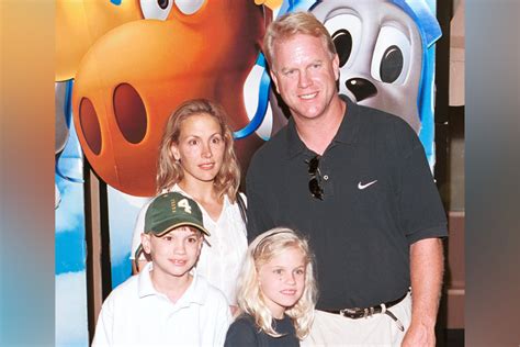 Boomer Esiason & His Wife Have Been Happily Married For 35 Years ...