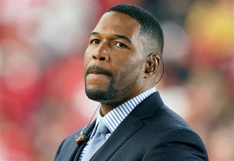 Michael Strahan Made $76.3 Million in the NFL but Once Fought a 'Rookie' to Gain Respect: 'I ...