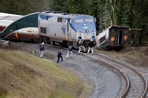 The Deadly Curve Where Amtrak Train Derailed Was Deemed Too Costly to Remove - WSJ