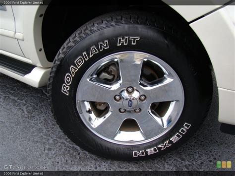 2006 Ford Explorer Limited Wheel and Tire Photo #54613473 | GTCarLot.com