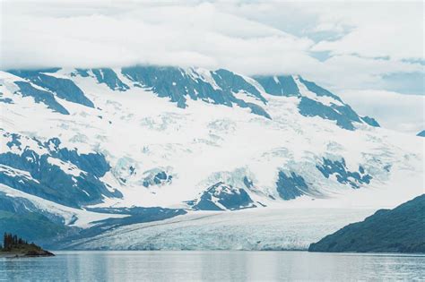 How to See 26 Prince William Sound Glaciers in One Day From Anchorage