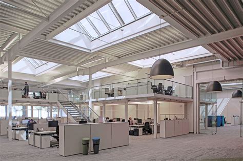 Conversion of a warehouse into loft offices | RENSON | Archello