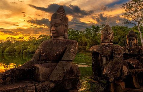 Bayon Temple - Angkor Focus Travel