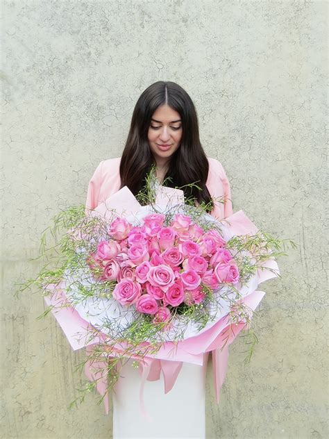 Budding Pink – Pink Roses - Floristry on Chandlers