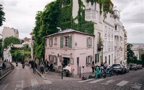 What to Do in Montmartre - There She Goes Again