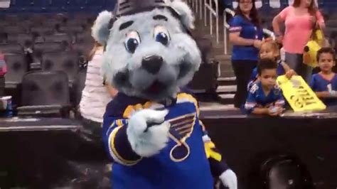 St. Louis Blues Louie at Mascot Games June 2015 - YouTube