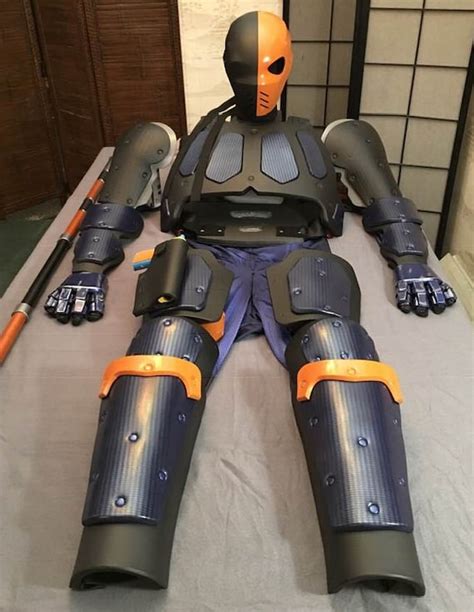 Deathstroke full armor and helmet set based off the CWs Arrow | Etsy