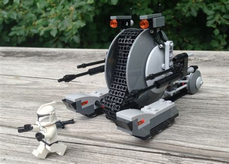 LEGO Star Wars Corporate Alliance Tank Droid 75015 Review 2013 - Bricks and Bloks