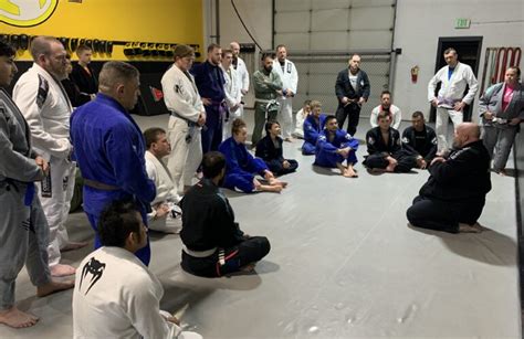 What to expect in your first Brazilian Jiu Jitsu class - Absolute MMA