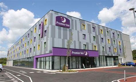 Stansted Airport Hotels: Parking Included | From £79/ week