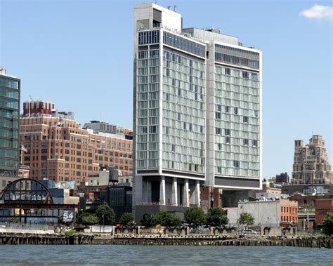 The Standard Hotel, Hudson River, New York City | 18 Story T… | Flickr