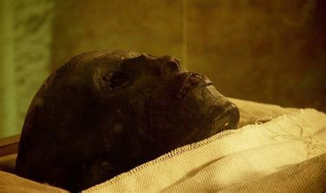 King Tutankhamun was mummy-fried: Botched embalming made Egyptian pharaoh combust | World | News ...