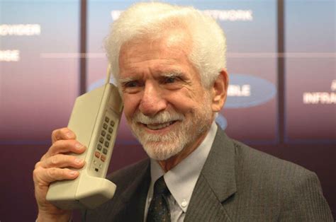 ‘Father of cell phone’ reflects on making first call and history 50 ...