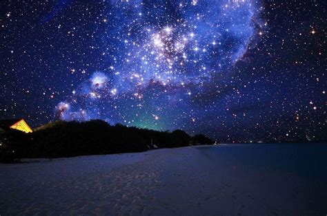 A starry night sky in the Maldives | To Infinity and Beyond ... | Beautiful night sky, Night sky ...