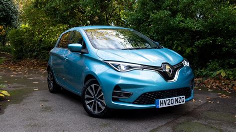 Renault Zoe review (2024): Best electric family car? - TotallyEV