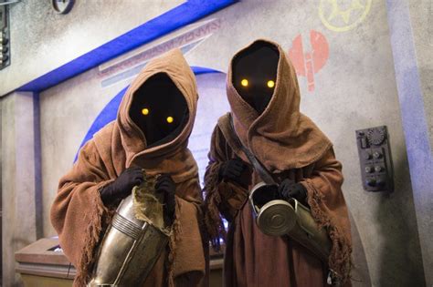 Jawas even make an appearance! | New star wars, Disney star wars ...