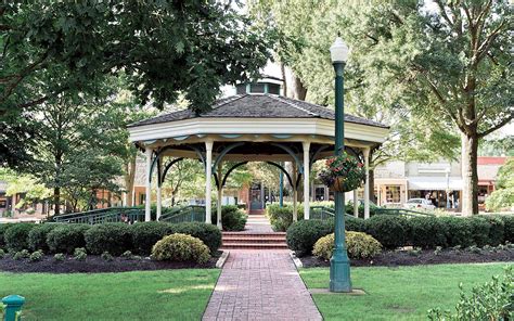 Explore America's Best Main Street Winner: Collierville, Tennessee! | Explore america, Main ...