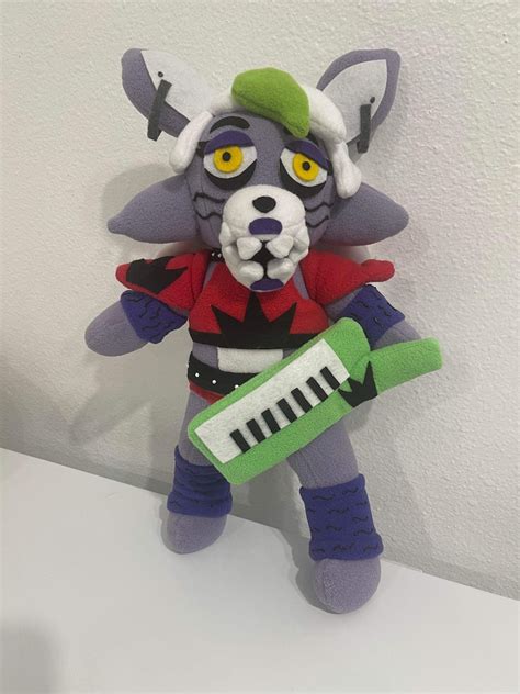 Roxanne Wolf Plush FNAF : Security Breach - Etsy 日本