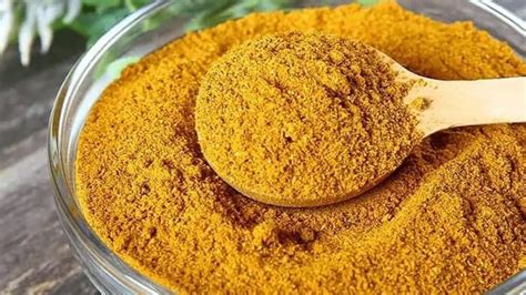 Curry Powder: Ingredients, Types, Flavor, Uses, Benefits