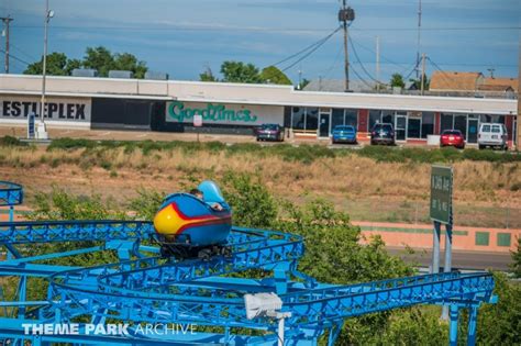 Cyclone at Wonderland Amusement Park | Theme Park Archive