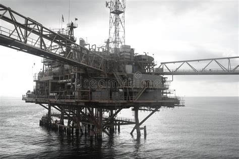 Oil and Gas Platform in the Gulf or the Sea, the World Energy, Offshore ...