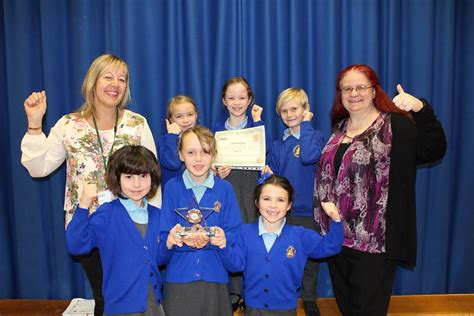 Pupils at Leigh North Street Primary School win fundraising award