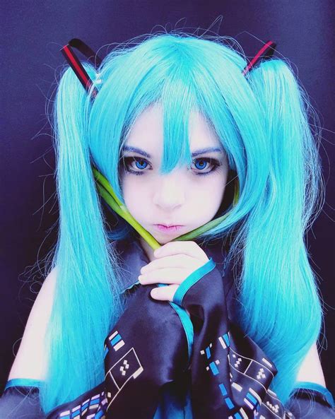 hatsune miku cosplay by zucoraOfficial on DeviantArt