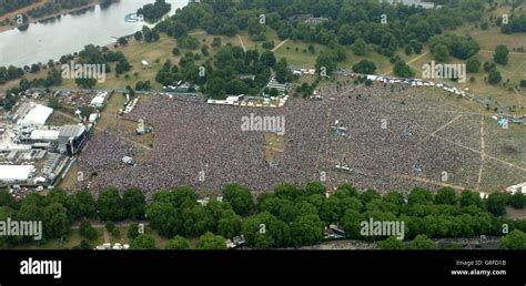 Live 8 Concert - Hyde Park Stock Photo - Alamy