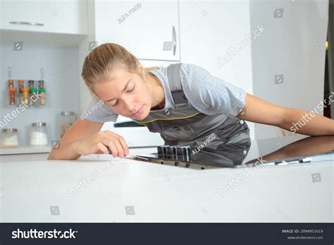 568 Installing Kitchen Hob Images, Stock Photos & Vectors | Shutterstock