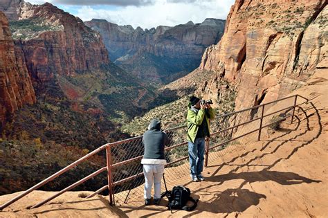 The Amazing Life: Zion: Canyon Overlook Trail