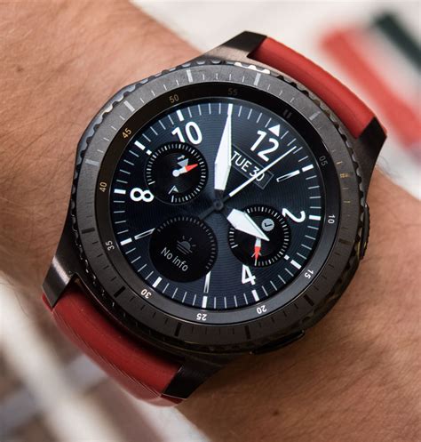 Samsung Gear S3 Frontier & Classic Smartwatch Hands-On Debut | aBlogtoWatch