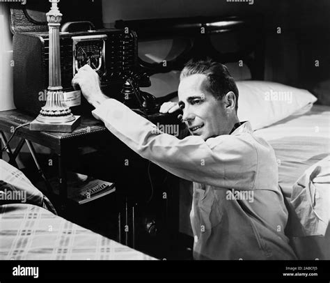 DEAD RECKONING, Humphrey Bogart, 1947 Stock Photo - Alamy