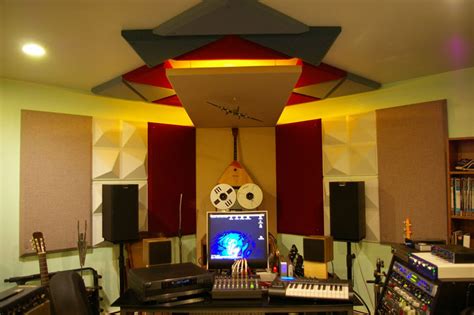 Focus On Acoustics For Your Home Recordings | Disc Makers Blog