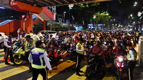 'Mat Rempit' held in sting operation