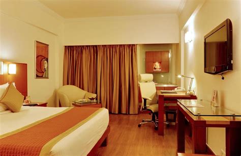 HOTEL SURYAA | ⋆⋆⋆⋆⋆ | NEW DELHI, INDIA | SEASON DEALS FROM $94