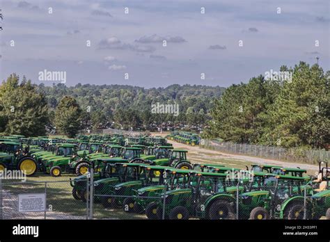 John deere factory usa hi-res stock photography and images - Alamy