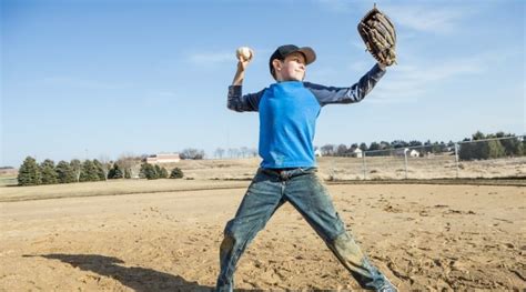 How to Throw a Forkball (7-Step Guide) - Baseball Coaching Lab