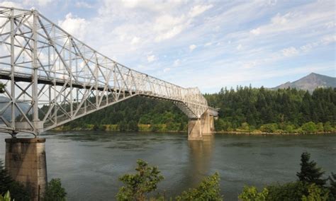 Bridge of The Gods, Columbia River Gorge - AllTrips