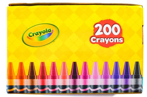 Crayola 200 Crayons with Colors of the World | Jenny's Crayon Collection