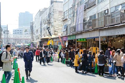 Toyosu Fish Market Tour With Sushi Chef And Lunch - Gaido Japan