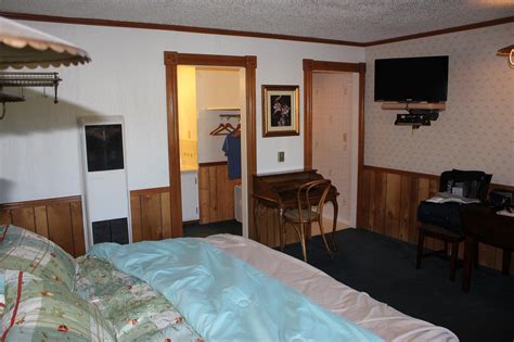 BRYNWOOD ON THE RIVER - Updated 2022 Prices & Hotel Reviews (Estes Park ...